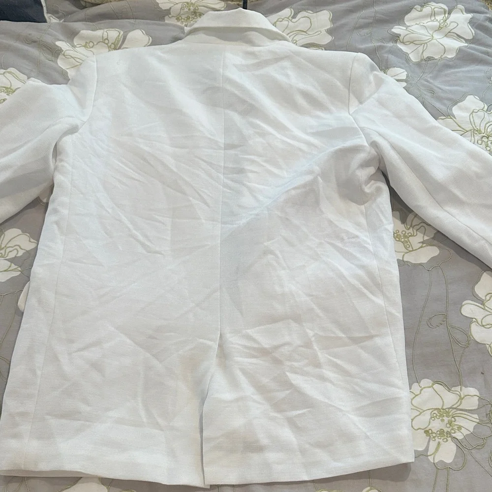 BB Dakota Crisp White Blazer- Size Small - Picture 5 of 5